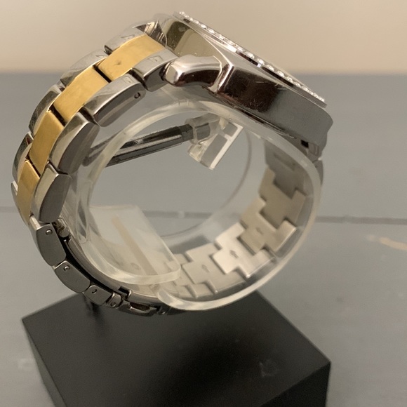 Coach Signature Logo Watch 32mm Face Two Tone with Crystals - Picture 5 of 9